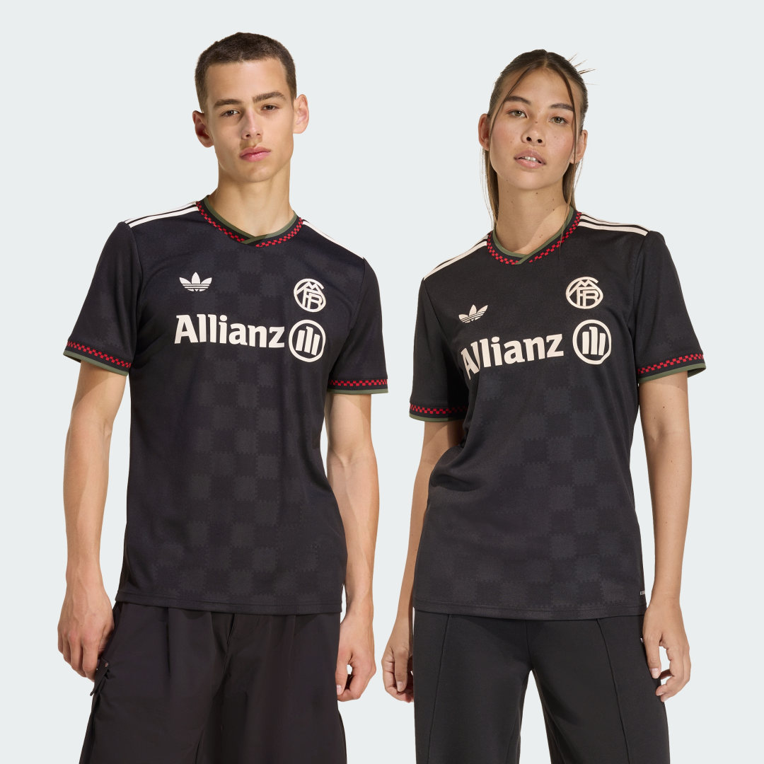 FC Bayern München 2025/2026 Ausweichausrüstung Frauenteam
