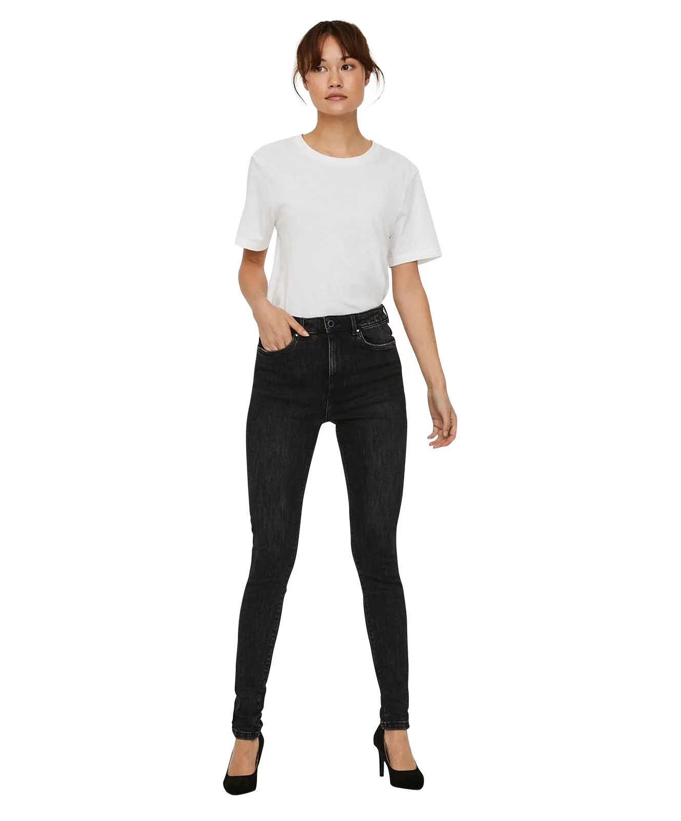 Vero Moda High Waisted Jeans Loa in Black WASHED