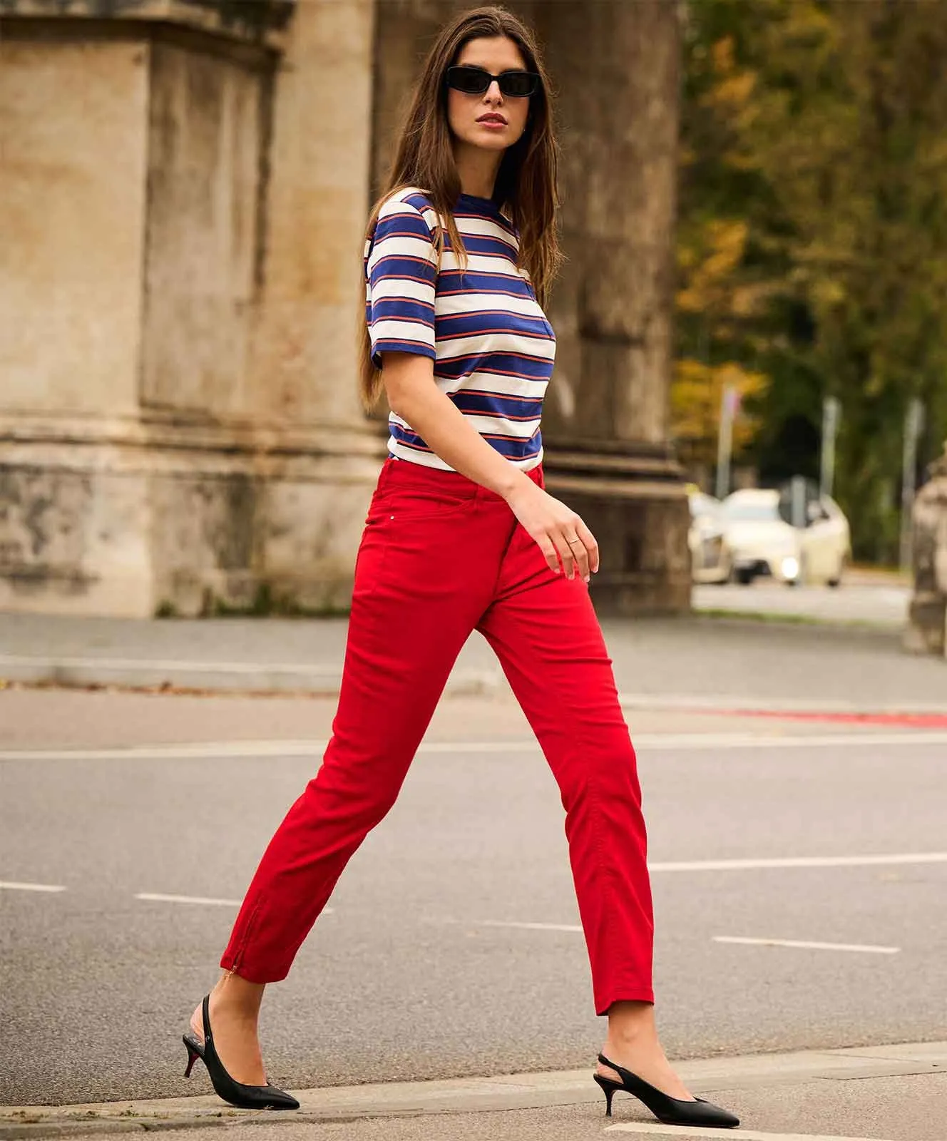 MAC Ankle Jeans Dream Chic in Ruby Red