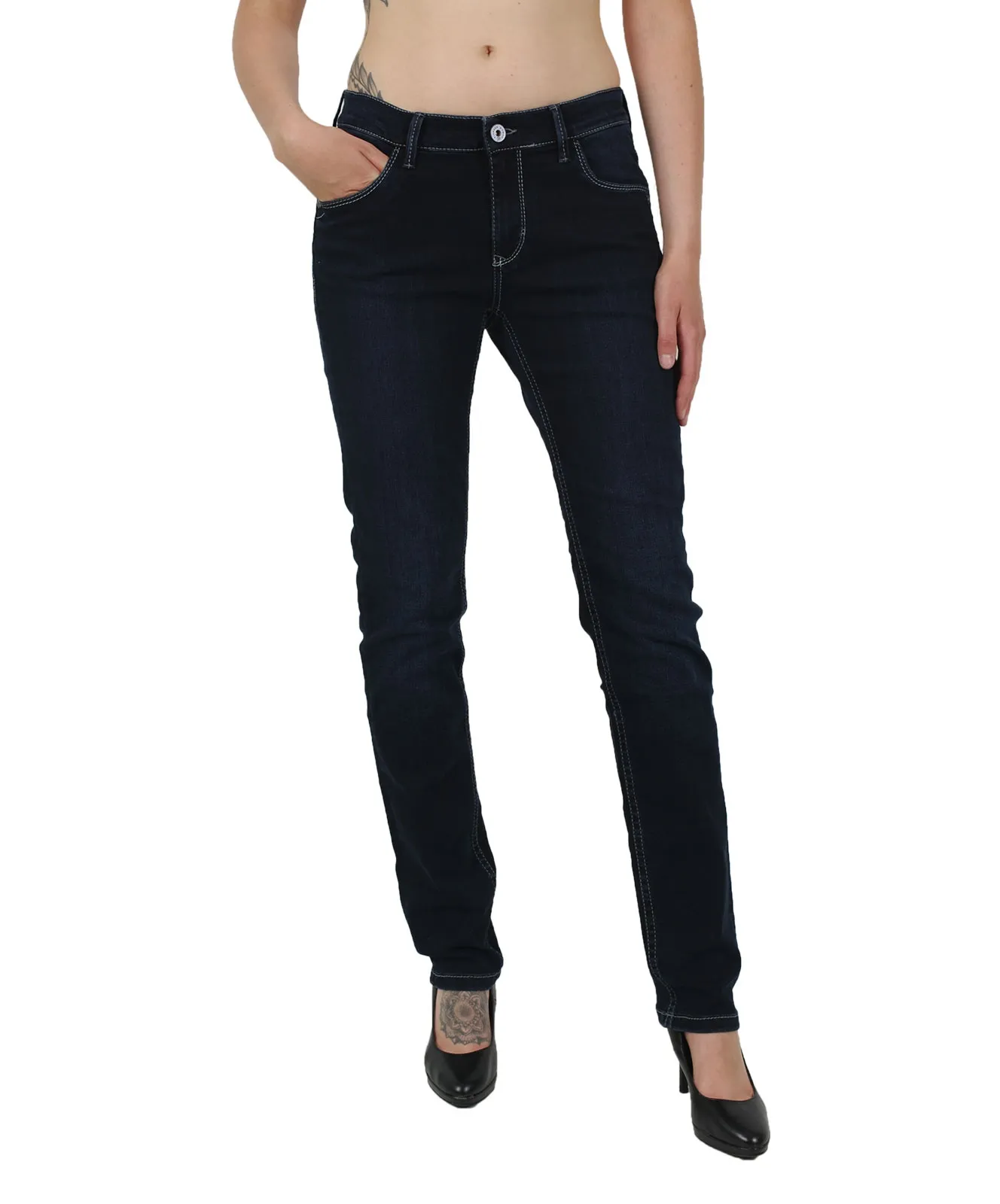 Pioneer Straight Jeans Sally in Dark Blue