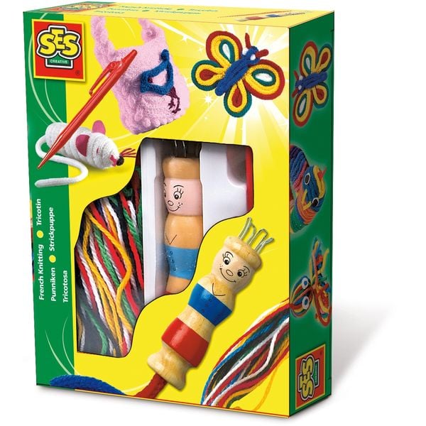 Strickpuppe mit Wolle