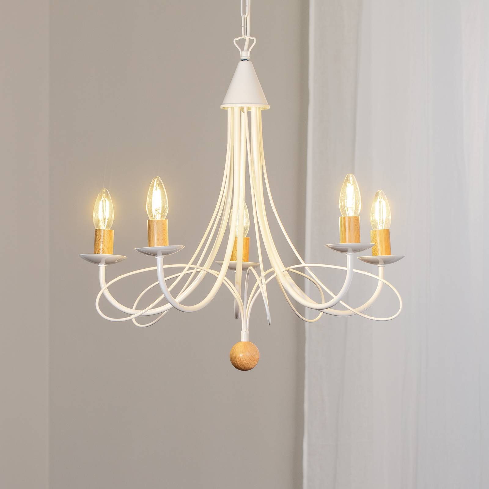 Kronleuchter Milvia, fünfflammig, weiß/holzfarben, Metall