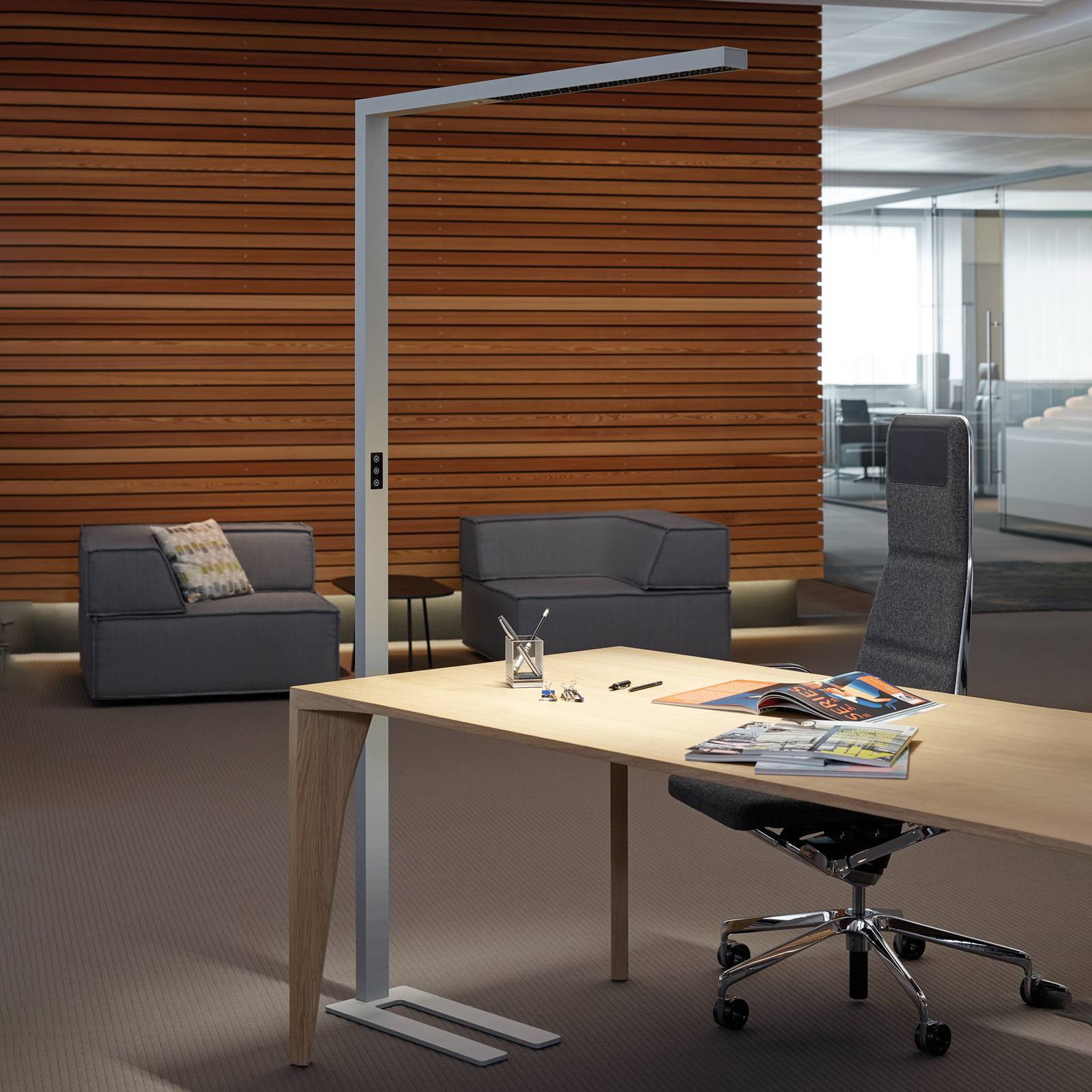 LED-Sensor-Stehlampe MAULsirius, silber, CCT, dim, Standfuß