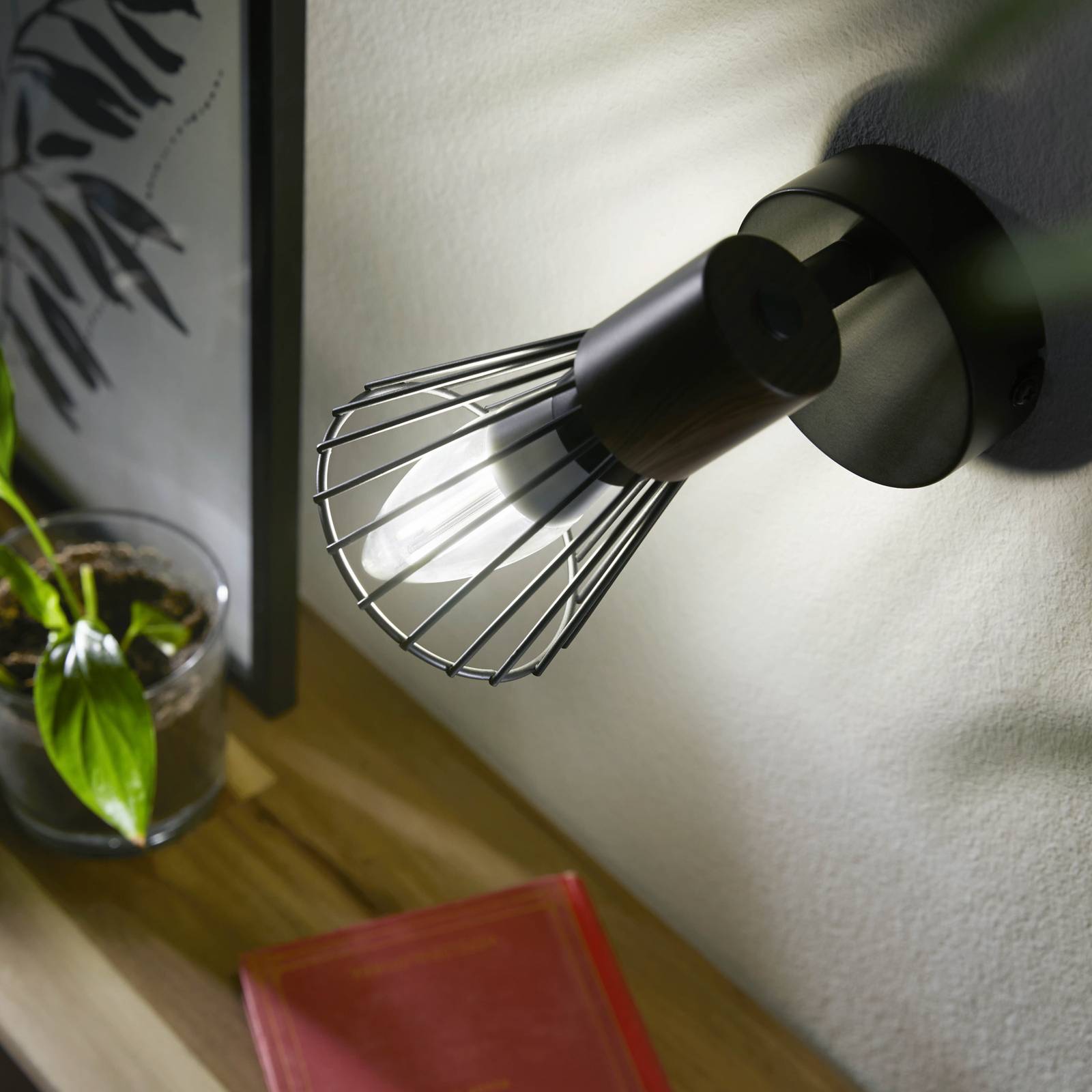 Philips E14 LED-Kerze C35 2,3W 485lm 4.000K klar