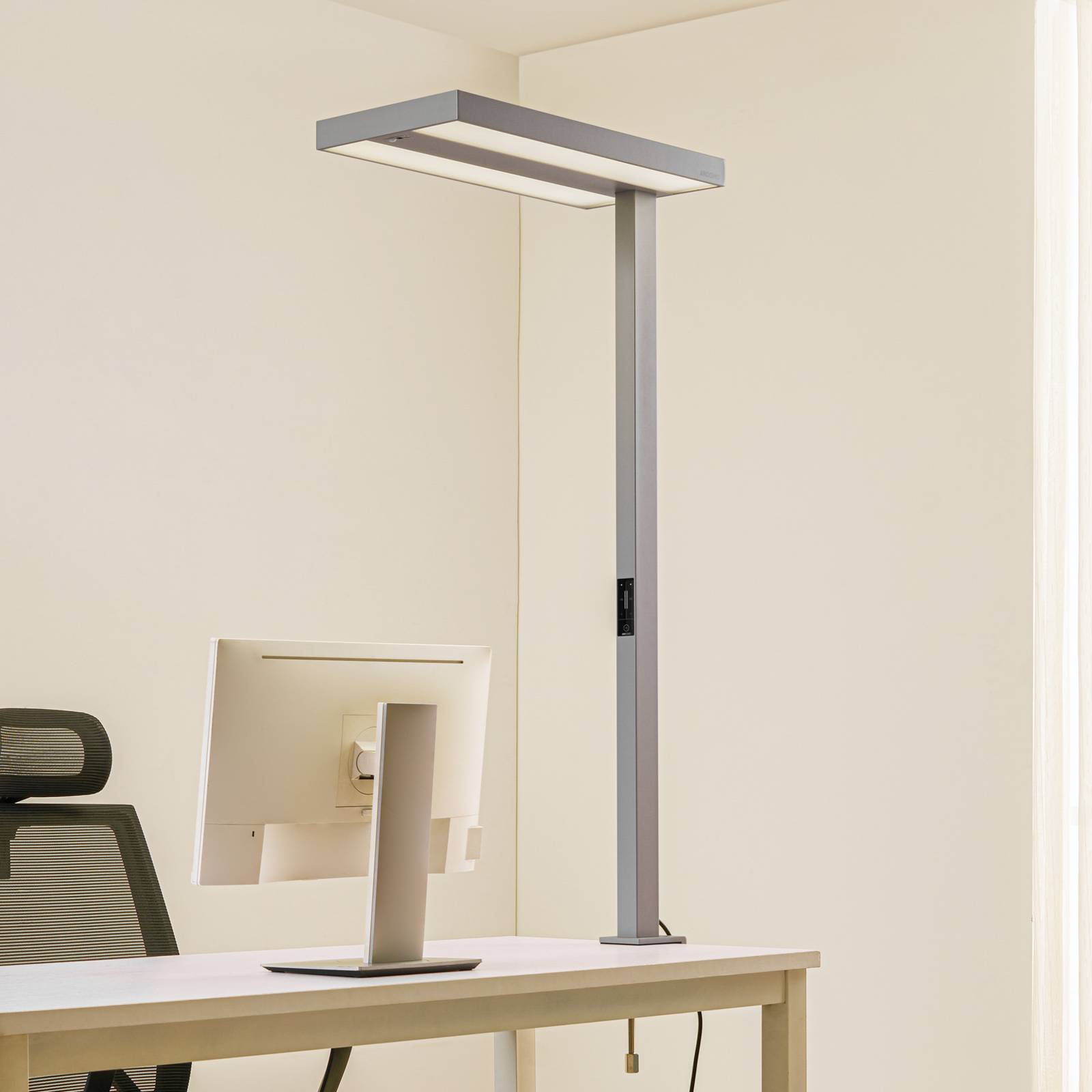Arcchio LED-Büro-Klemmleuchte Logan, silber, dimmbar, Sensor