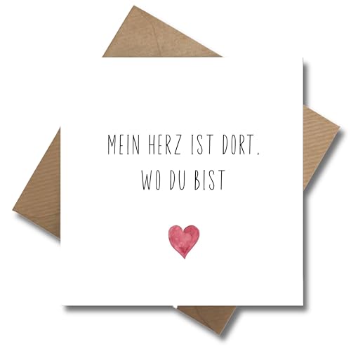 WBdesignz Liebeskarte „Mein Herz ist dort, wo du bist“ mit Umschlag – minimalistische Karte mit Herzmotiv und berührendem Spruch für Partner, Freund, Freundin oder Fernbeziehung (125 x 125 mm)