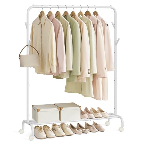 SONGMICS Kleiderständer auf Rollen, Kleiderstange, Garderobenstange, Garderobenständer aus Stahlrohren, bis 50 kg belastbar, 103,5 cm breit, multifunktionale Aufbewahrung, weiß HSR131W01