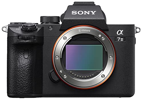 Sony Alpha 7 III Spiegellose Vollformat-Kamera (Schneller 0,02s AF, optische 5-Achsen-Bildstabilisierung)