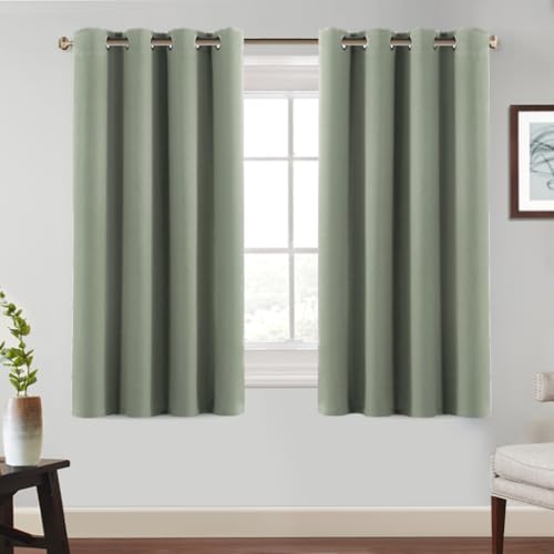 BellaHills Thermovorhang Vorhänge 2er Set H145 x B140 cm Schlafzimmer Gardinen Blickdicht Verdunklungsvorhänge mit Ösen Thermal Curtains Blackout Vorhang Wärmeisolierend, Salbei Hell