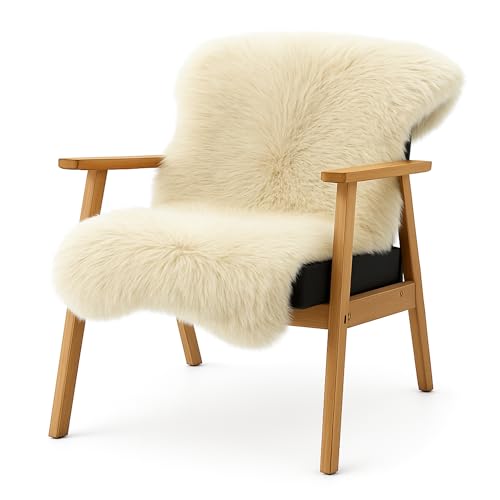 KARAT Lammfell echt - Ivory Flauschige Stuhlkissen Schaffell Deko Teppich für Wohzimmer & Kinderzimmer, Sitzauflage, Dekofell, mit Lederrücken 90x60 cm (Audrey)