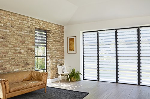 Amazon Basics Doppellagiges Rollo, Nacht und Tag, gestreiftes Fensterrollo, 56 x 150 cm, Weiß