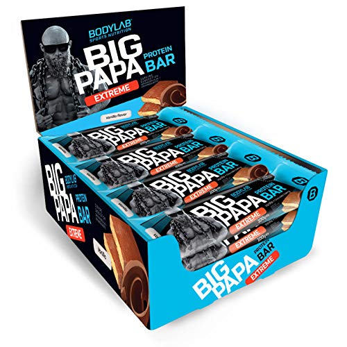 Bodylab24 Big Papa Protein Bar 12 x 100g, Protein-Riegel mit 49g Protein, Eiweißriegel mit wenig Zucker, idealer Fitness-Snack für hart trainierende Sportler mit hohem Proteinbedarf, Vanille