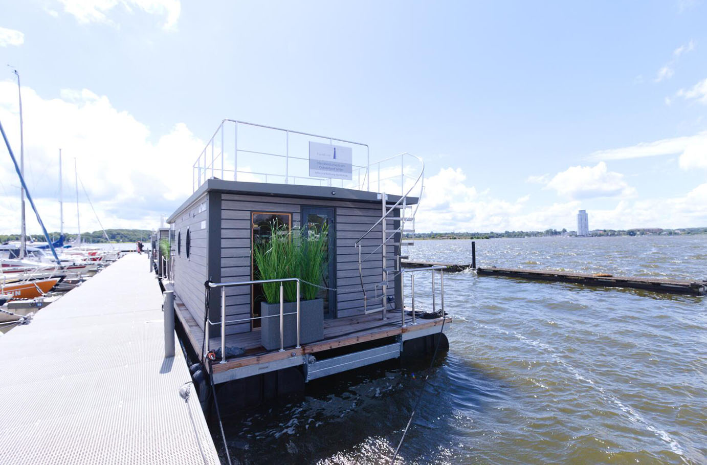 Hausboot mieten mit Sauna Wendtorf für 4 (2 Nächte)