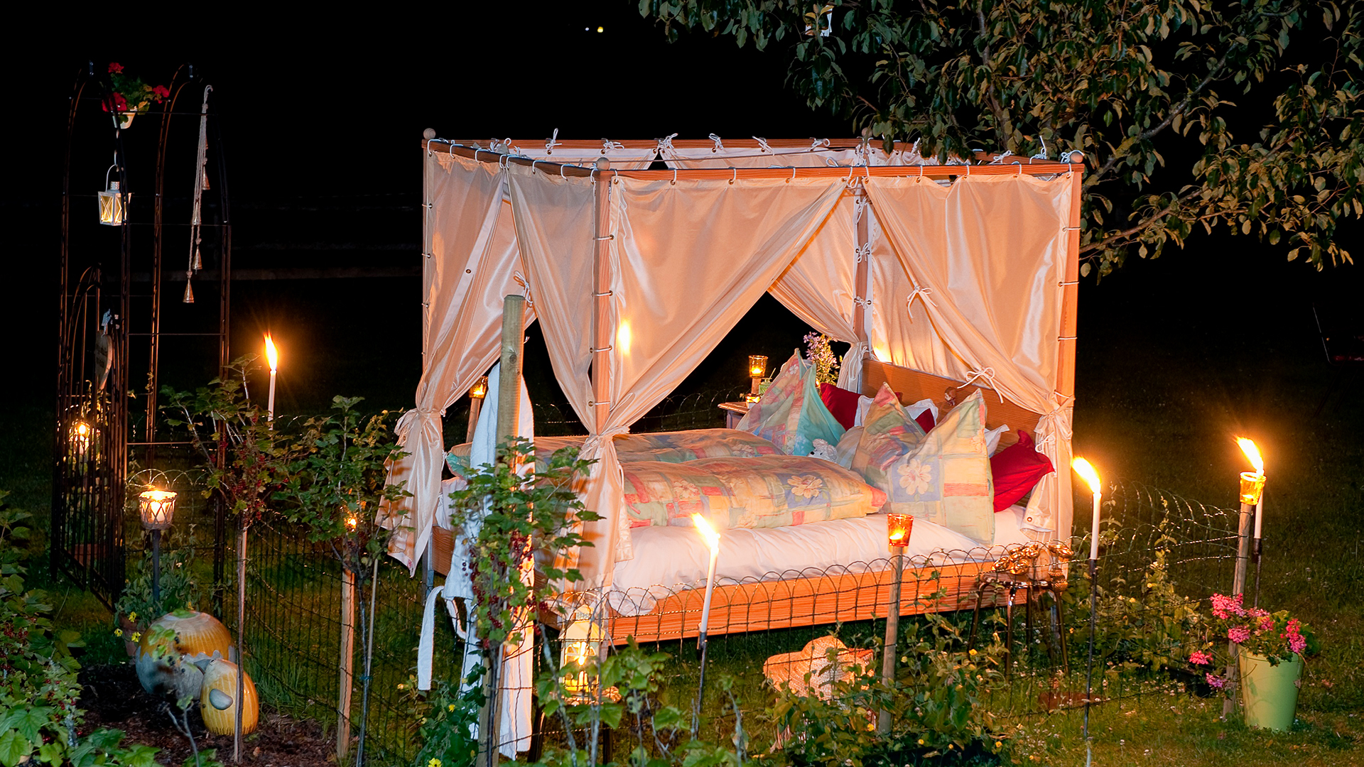 Übernachtung im Garten Himmelbett Dorfgastein für 2 (1 Nacht)