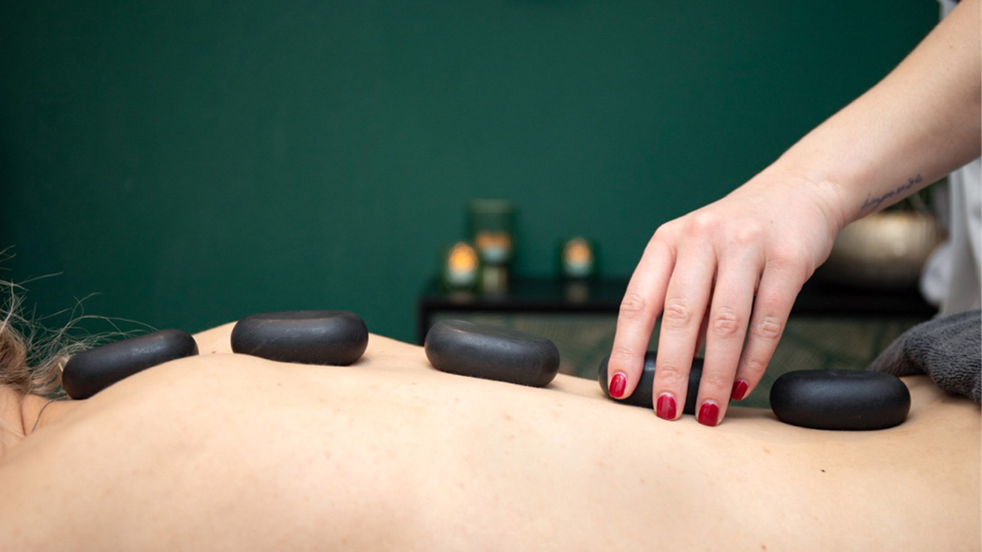 Hot Stone Massage Zürich