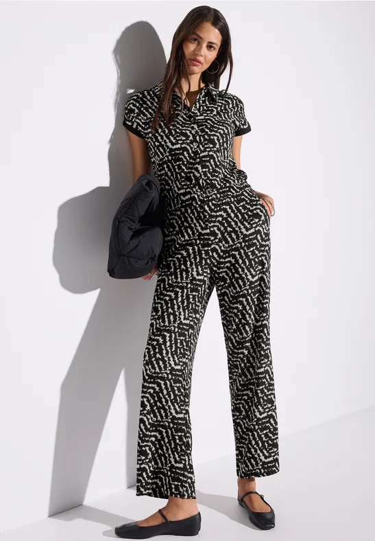 Gemusterter Jumpsuit