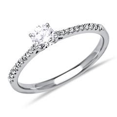 Ring Diamanten 0,64 Karat gesamt 750 Weißgold