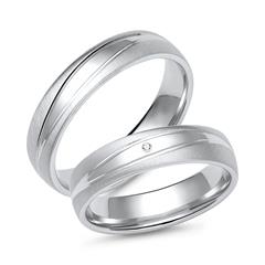 Eheringe aus Weißgold oder Platin mit Brillant