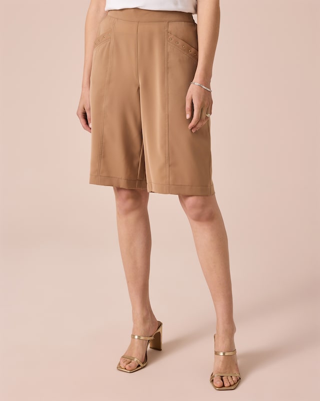 Bermuda mit Nieten-Deko