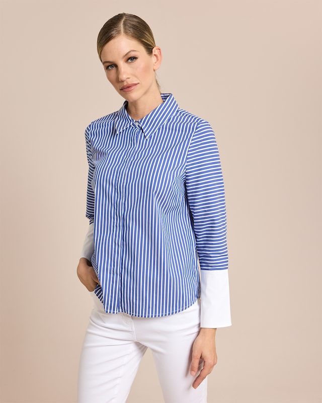 Bluse mit großen Manschetten
