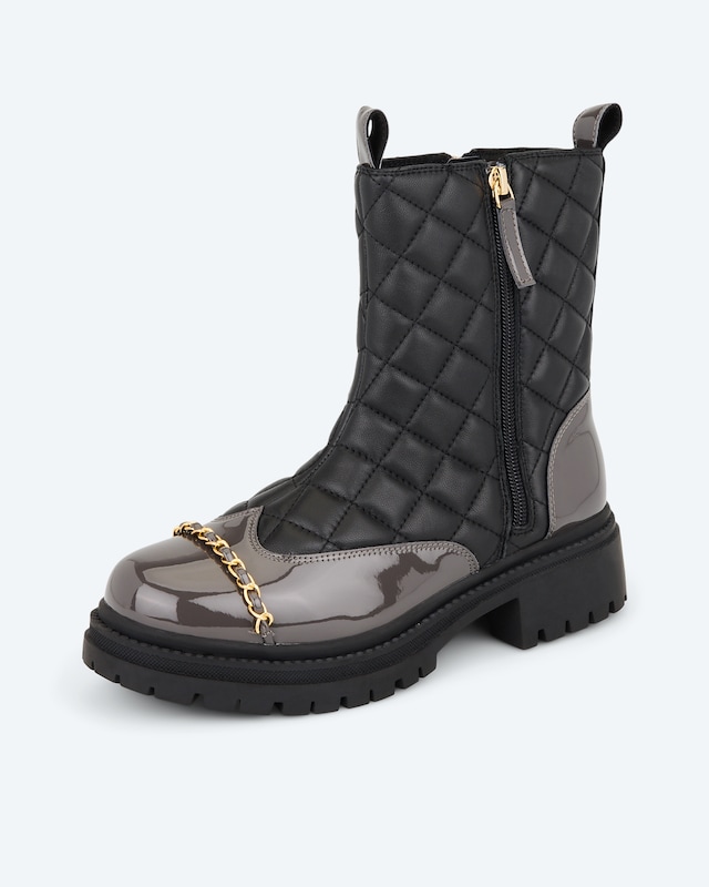 Stiefel mit Steppung