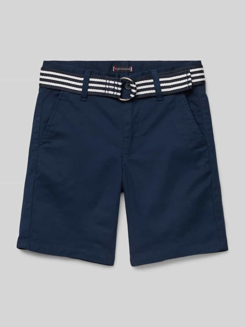 Shorts mit Gürtel und Eingrifftaschen
