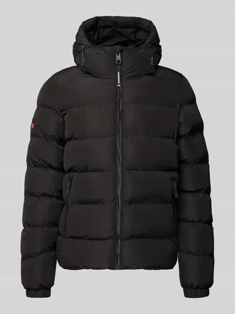 Superdry Steppjacke mit Kapuze und seitlichen Reißverschlusstaschen in Black, Größe M