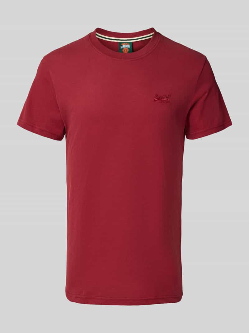 Superdry T-Shirt mit Label-Stitching in Bordeaux, Größe L