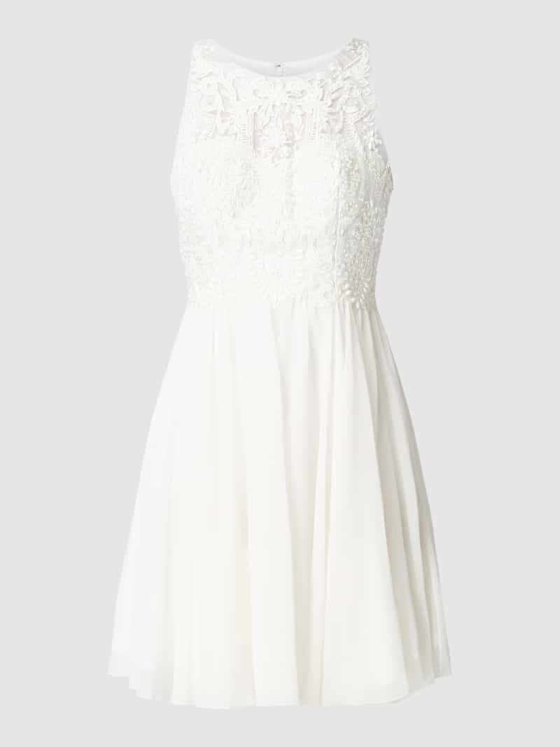 Brautkleid aus Mesh und Chiffon