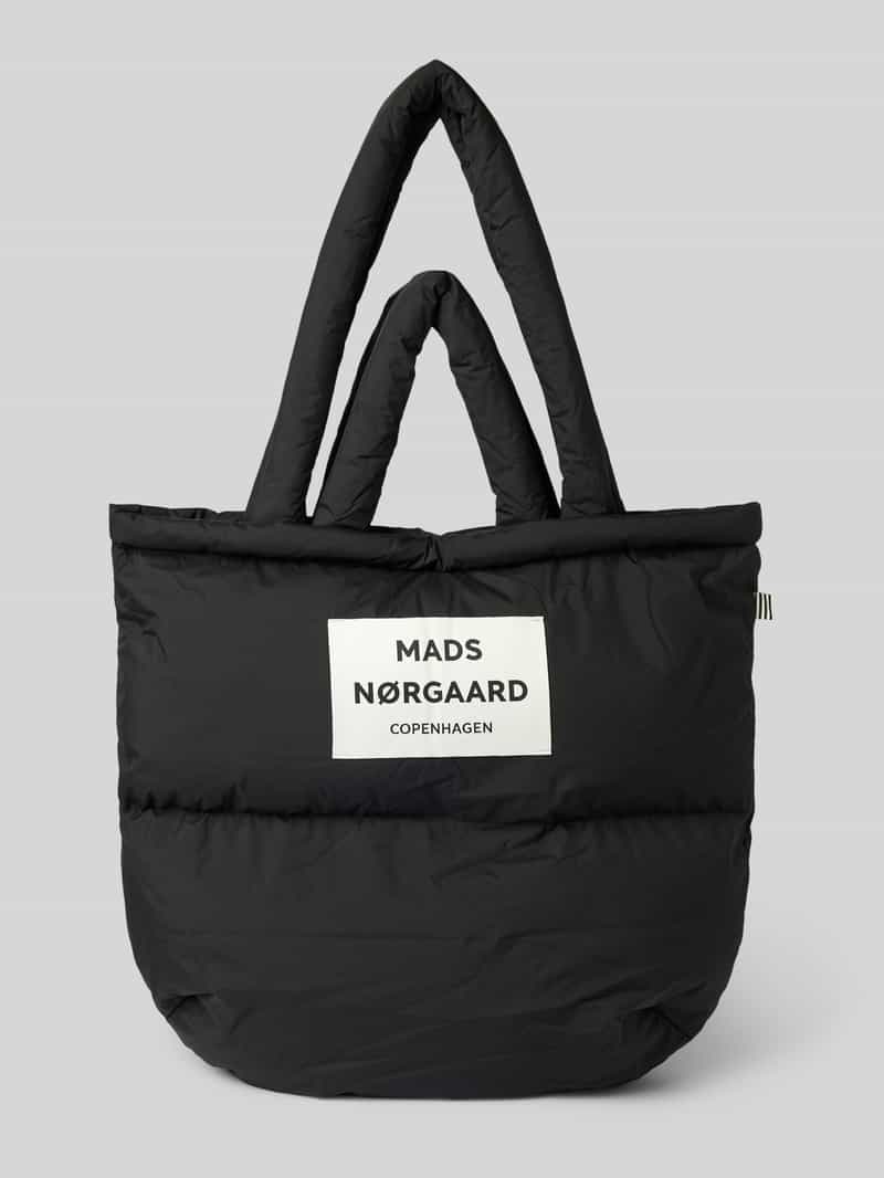 Handtasche mit Label-Patch