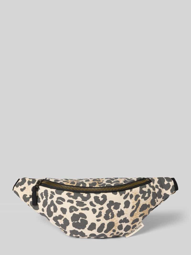 STUDIO NOOS Bauchtasche mit Label-Detail in Sand, Größe 1