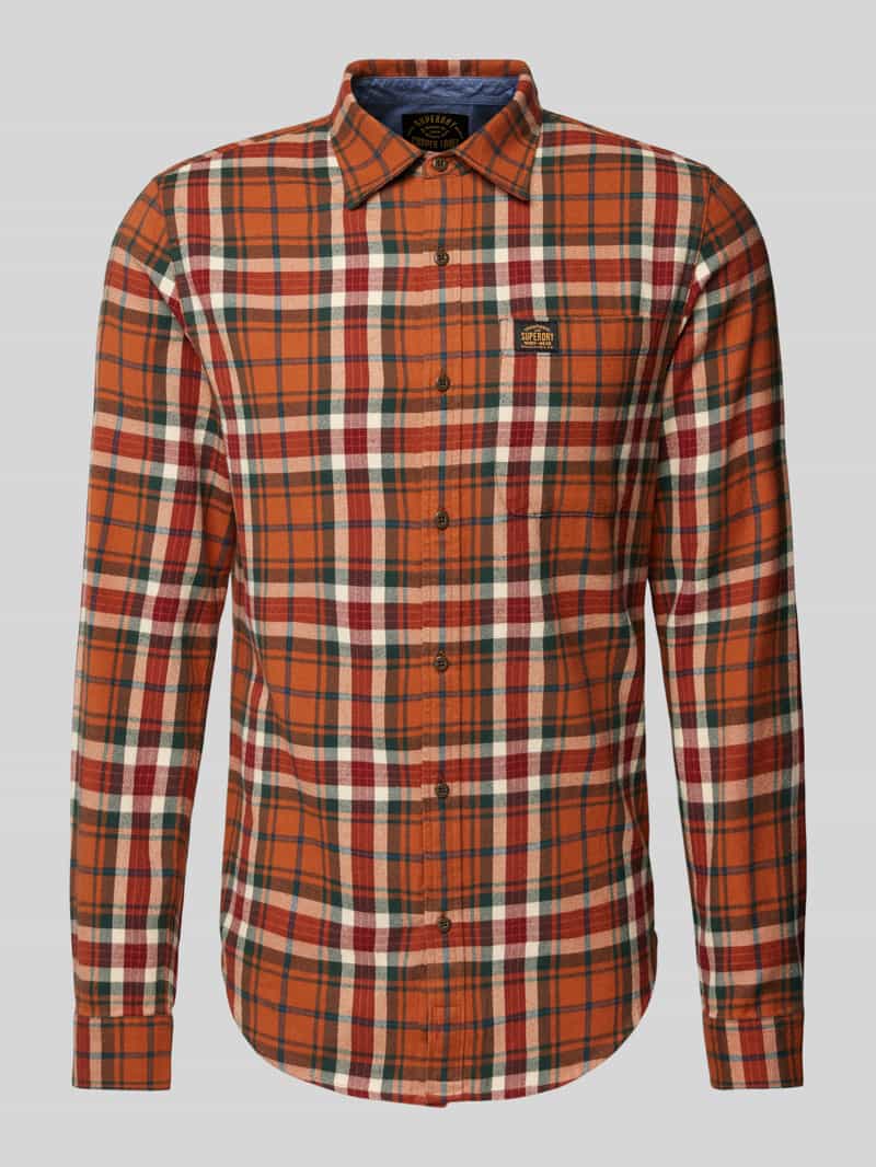 Superdry Slim Fit Freizeithemd mit Label-Patch Modell 'Lumberjack' in Orange, Größe S