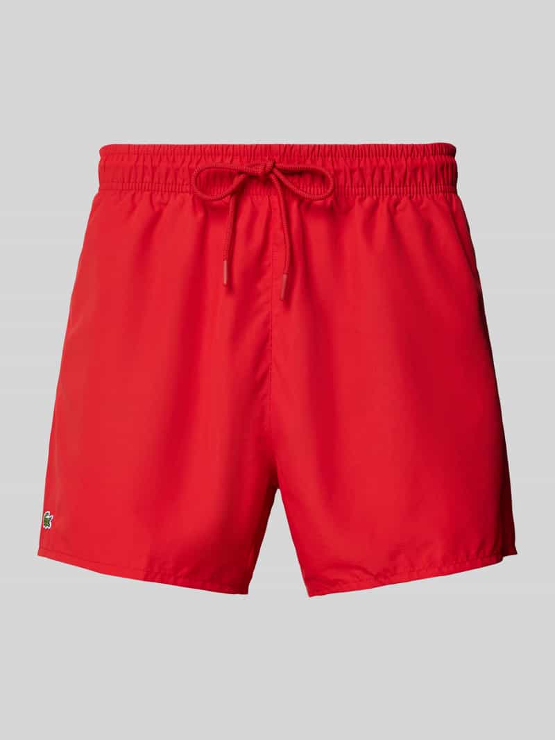 Lacoste Regular Fit Badeshorts mit Logo-Badge in Rot, Größe S