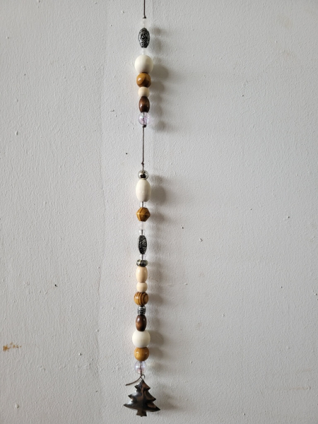 Weihnachtshänger Holz-Silber, mit silbernem Baum