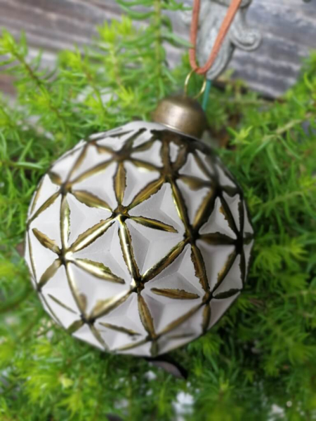 Christbaumkugel Mailo Quattro Dreieck, creme-gold