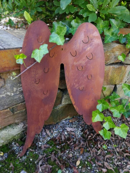 Edelrostoptik Engelsflügel Trixie, zum Hängen