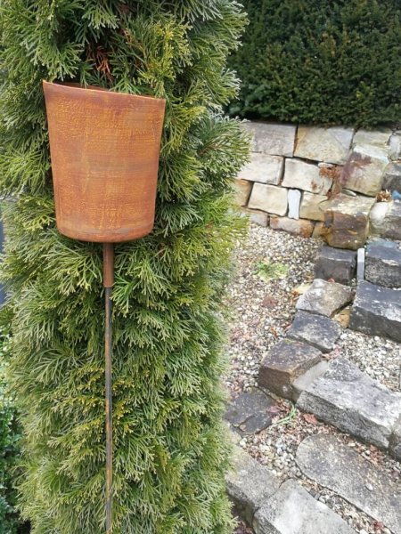 Edelrost Gartenfackel Topf mit Doppelspieß