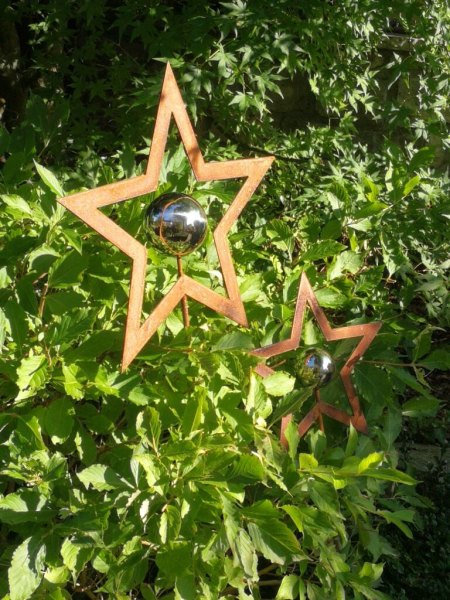 Edelrost Gartenstecker Stern mit Edelstahlkugel
