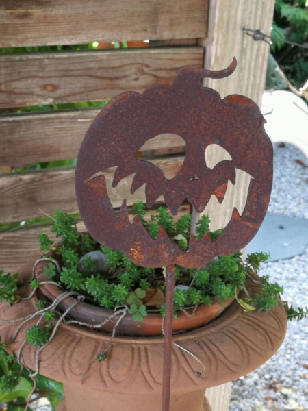 Edelrost Halloween Kürbis Phat Jack am Stab