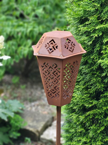 Edelrost Laterne Vintage zum Stecken