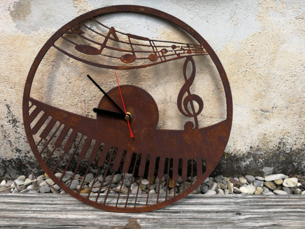 Edelrost Wanduhr 'Musik'