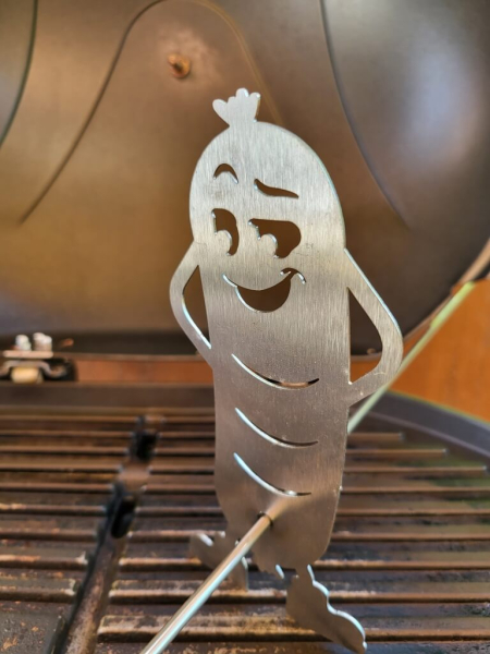 Edelstahl Grillspieß, Mr. Wurst, cooler Blick