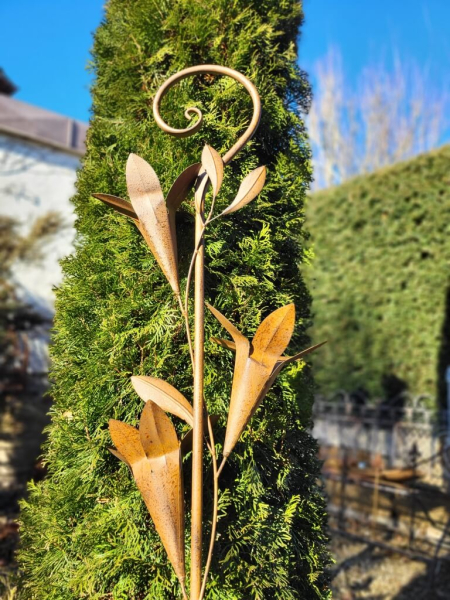 Edelrostoptik Rankstab Blüten, Lilien