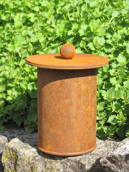 Edelrost Feuertopf aus Metall klein