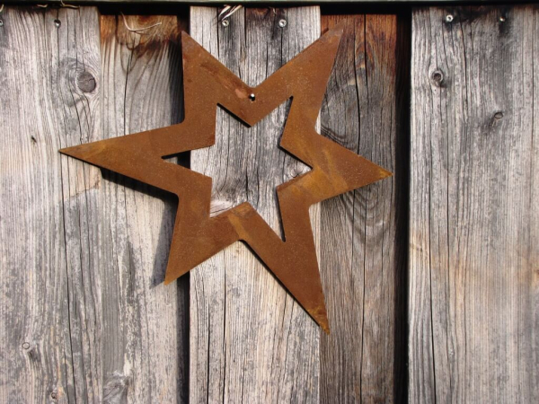 Edelrost Stern zum Hängen, asymmetrisch offen, 34 cm