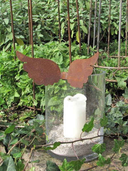 niedliche Edelrost Engelsflügel zum Einhängen