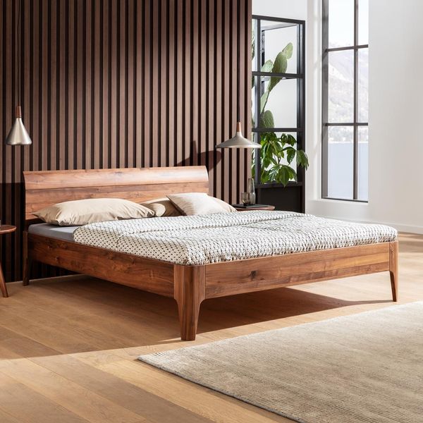 Bett Oles Nussbaum Massivholz