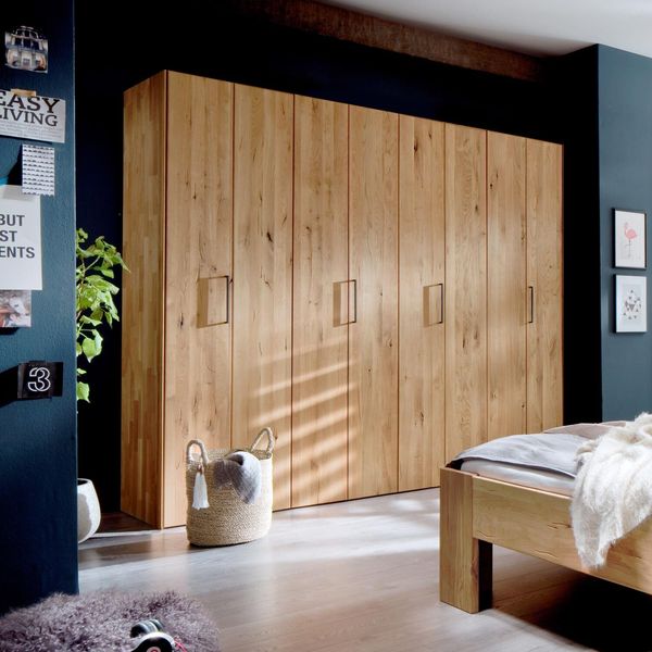 HOMELIV. Falttüren-Kleiderschrank Lisana Wildeiche Massivholz