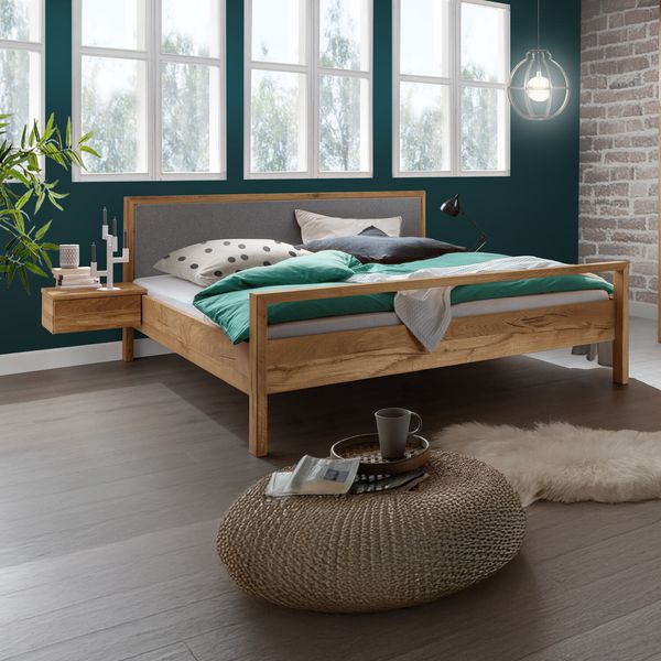 HOMELIV. Bett Paige Komfort Eiche Massivholz