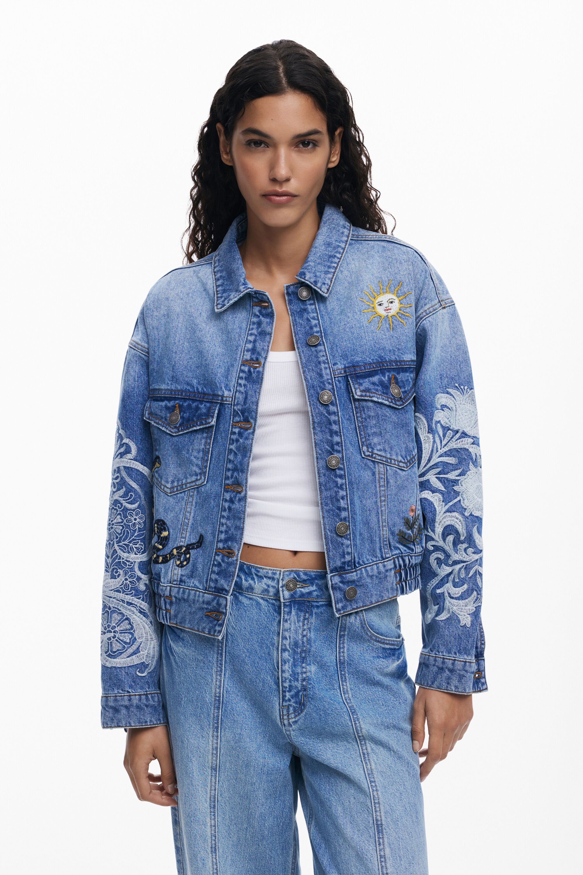 Desigual, Jeansjacke mit orientalischen Stickereien, Damen, Baumwolle, Blau, M